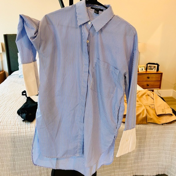 Closet cleaning, everything is $10+shipping sizes vary from medium to XL - Picture 5 of 8